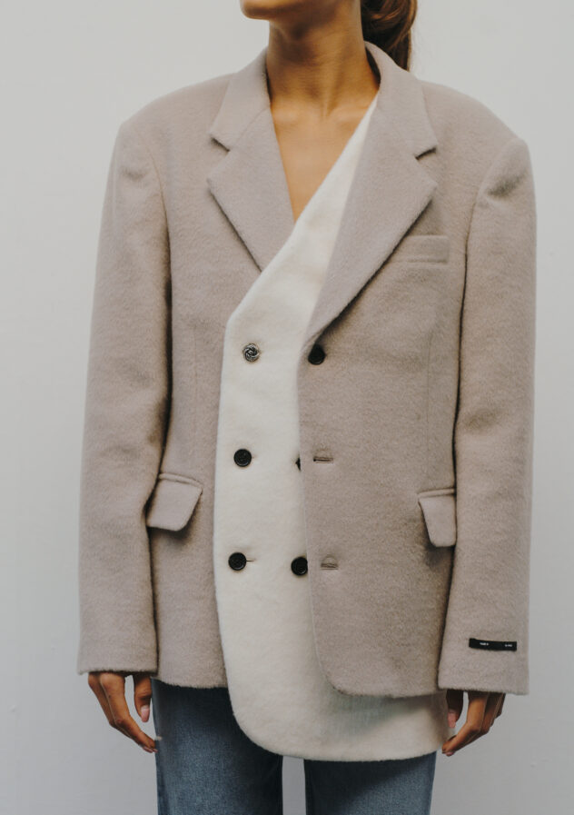 Double layer wool blazer - stone white color - size 38 - The World is your Oyster - rent and buy secondhand designer items - The Collectives Amsterdam