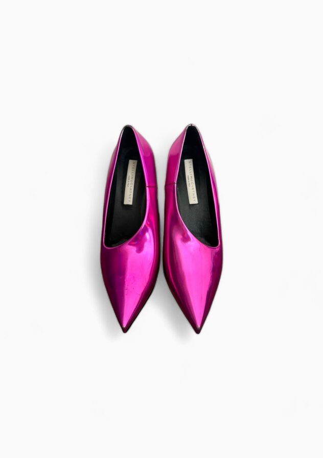 Stella McCartney Vibrant Pink Patent Leather Pumps - Size 39.5 - The Collectives Amsterdam - rent and buy secondhand and vintage designer clothes