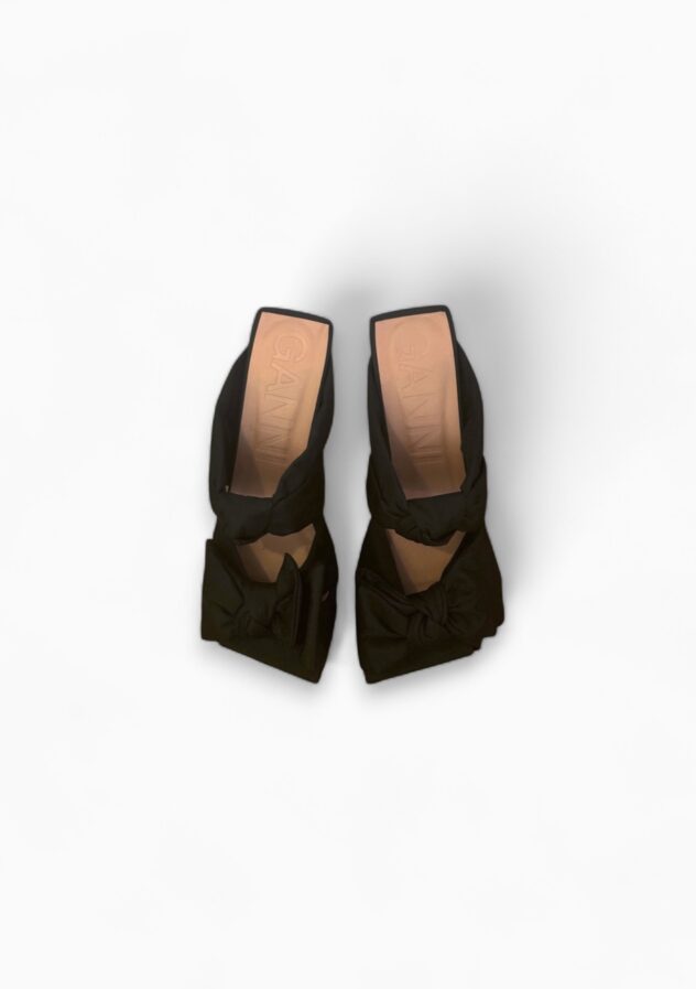 Ganni Bow Heels - Size 40 - The Collectives Amsterdam - rent and buy secondhand and vintage designer clothes