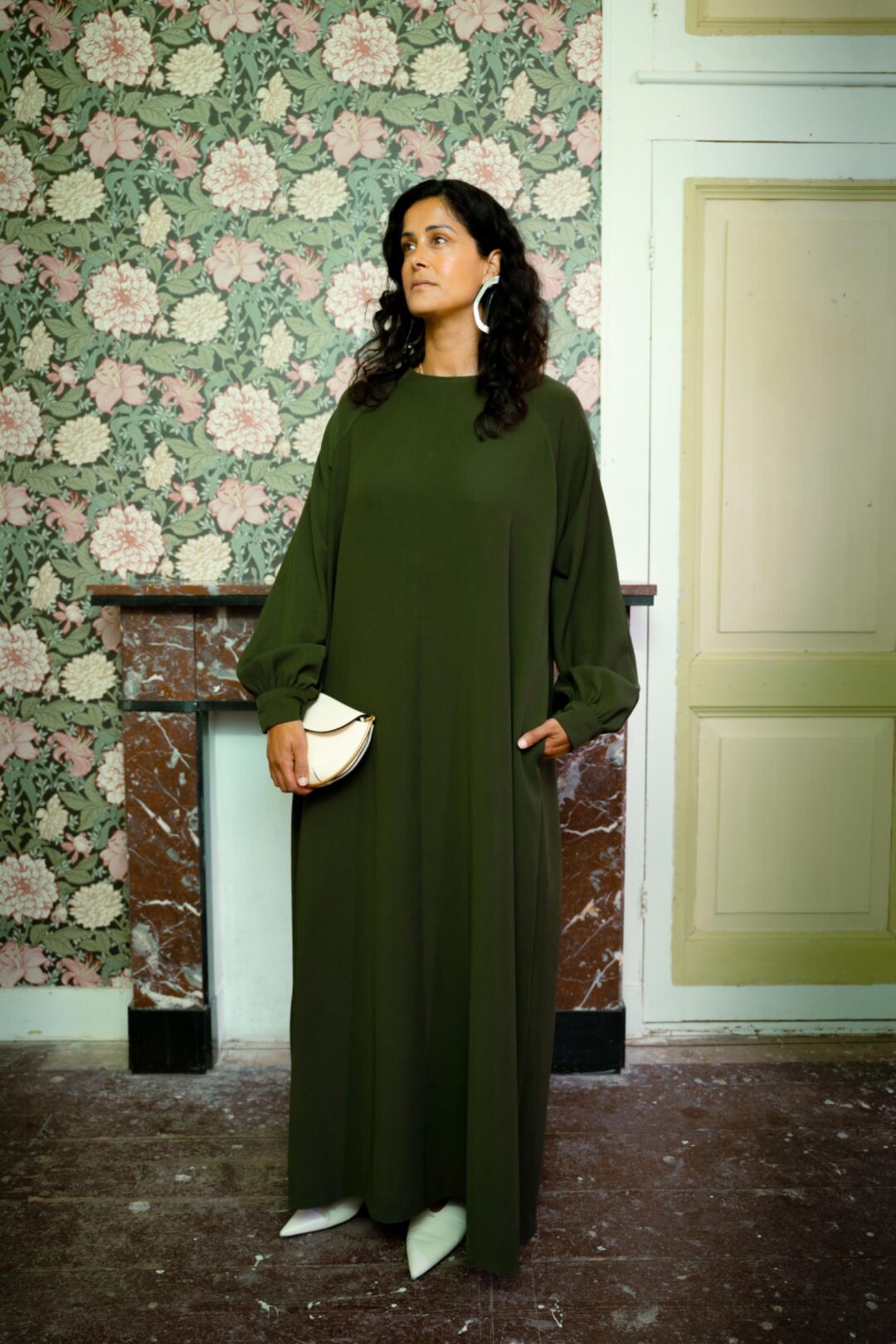 Maxi Dress with Cuffed Sleeves - Green/Black