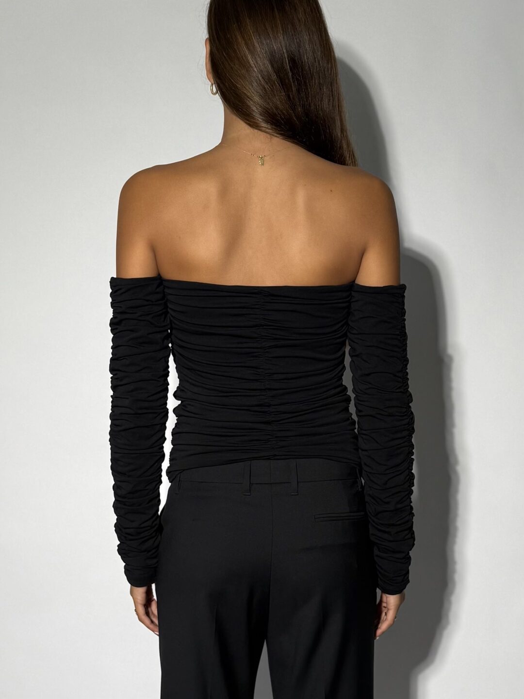 Black Ruched Top With Off-the-shoulder Sleeves - Image 3