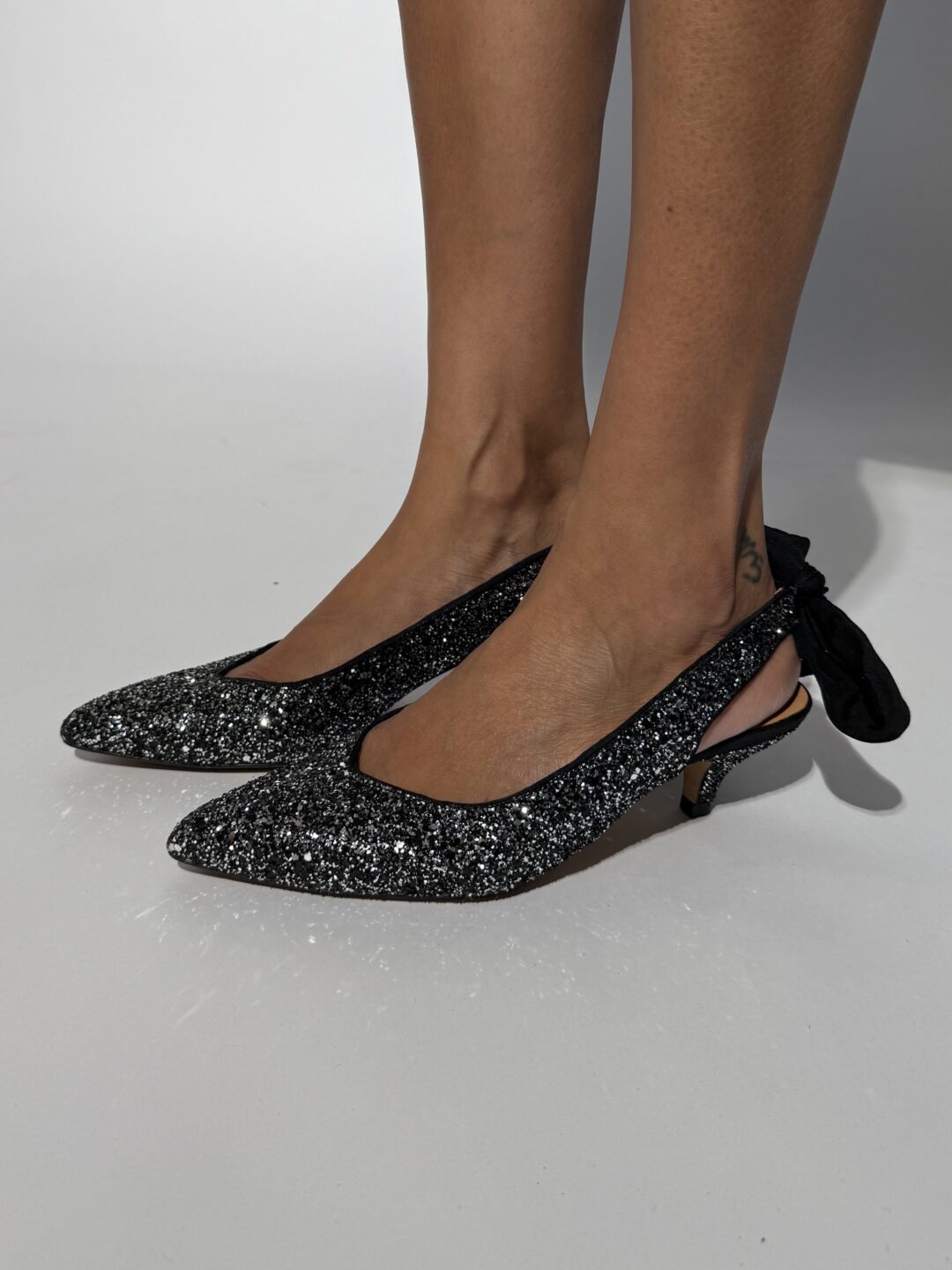 Black glitter tie-up kitten heels - Image 2