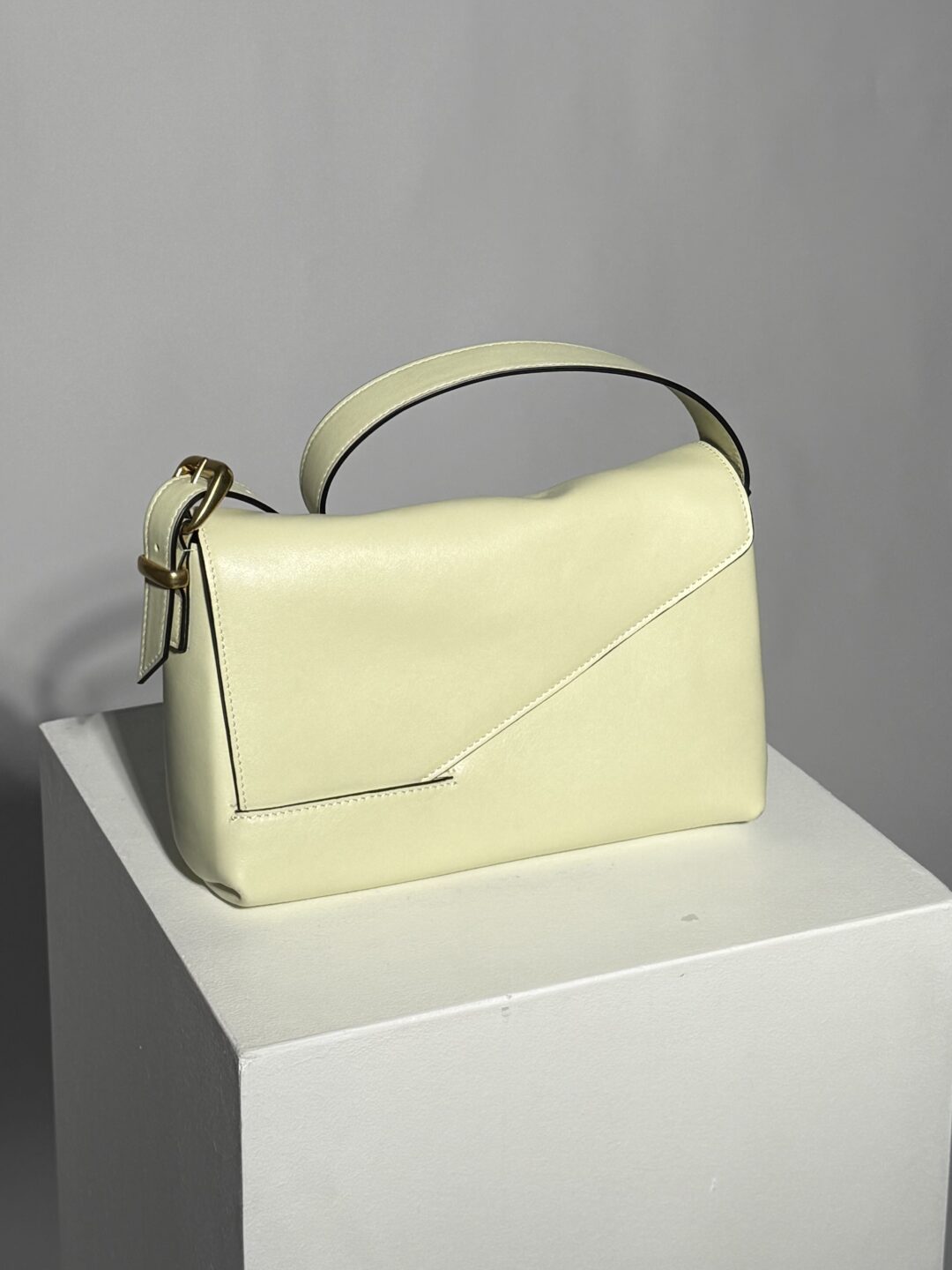Shoulder bag with gold hardware